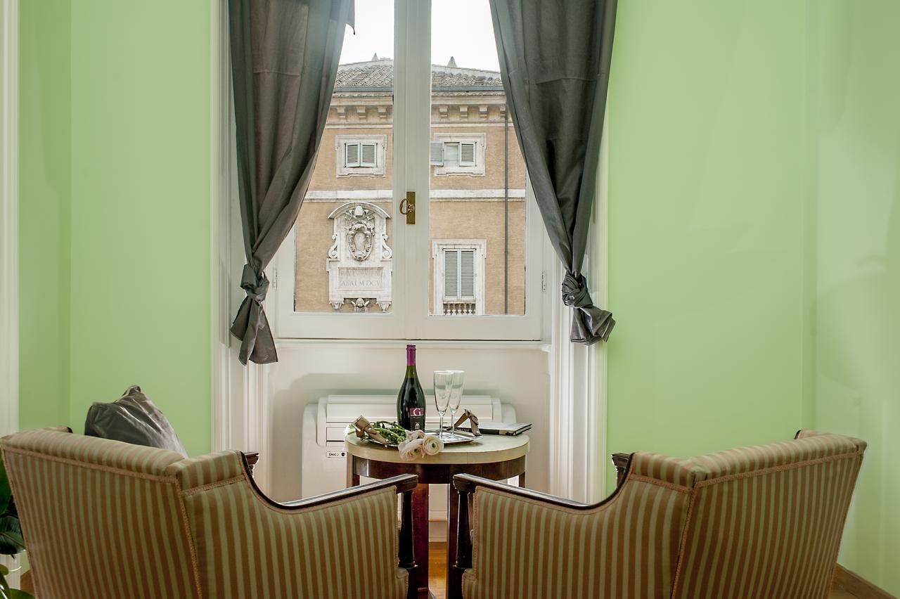 Apartment Illuminati House Rom