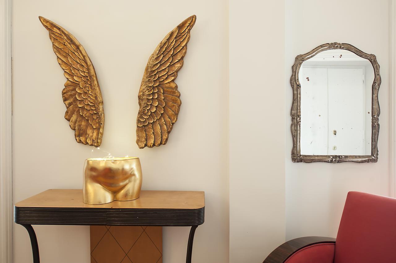 Illuminati House Apartment Rom