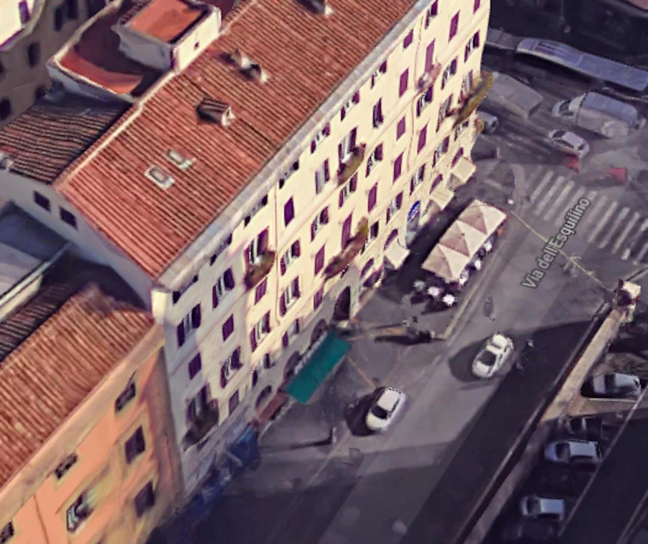 Illuminati House Lägenhet